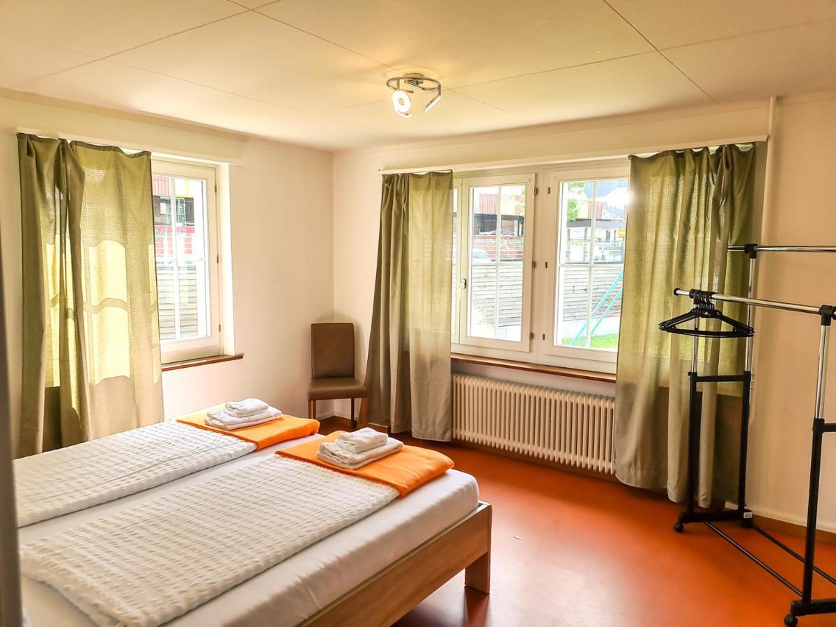 Kreuz Apartment - Aare Jungfrau Ag ヴィルダースヴィル エクステリア 写真
